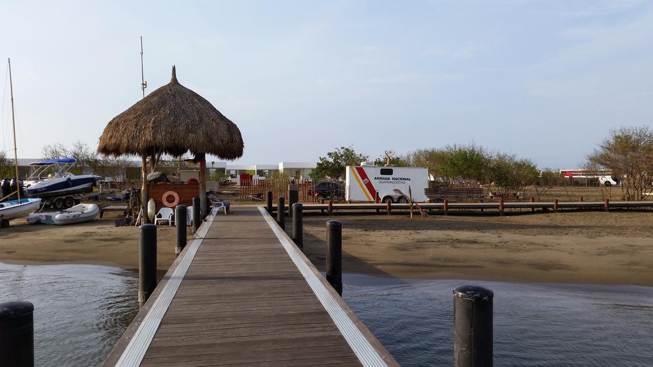 Cabana Puerto Velero Puerto Caiman Bagian luar foto